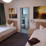 Cityhotel Am Paradies 3*